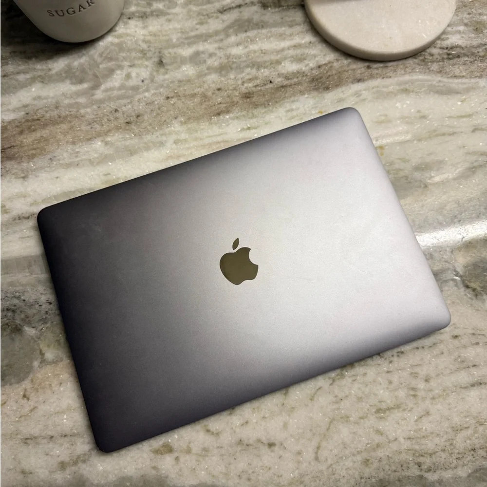 2017 Apple MacBook Pro 13‑inch (Reset to Factory Settings) - Picture 5 of 5